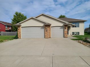 5104 W 34th St N, Sioux Falls, SD 57107