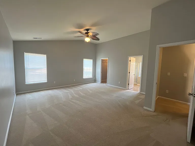 5064 Ballantine Dr — Photo 10