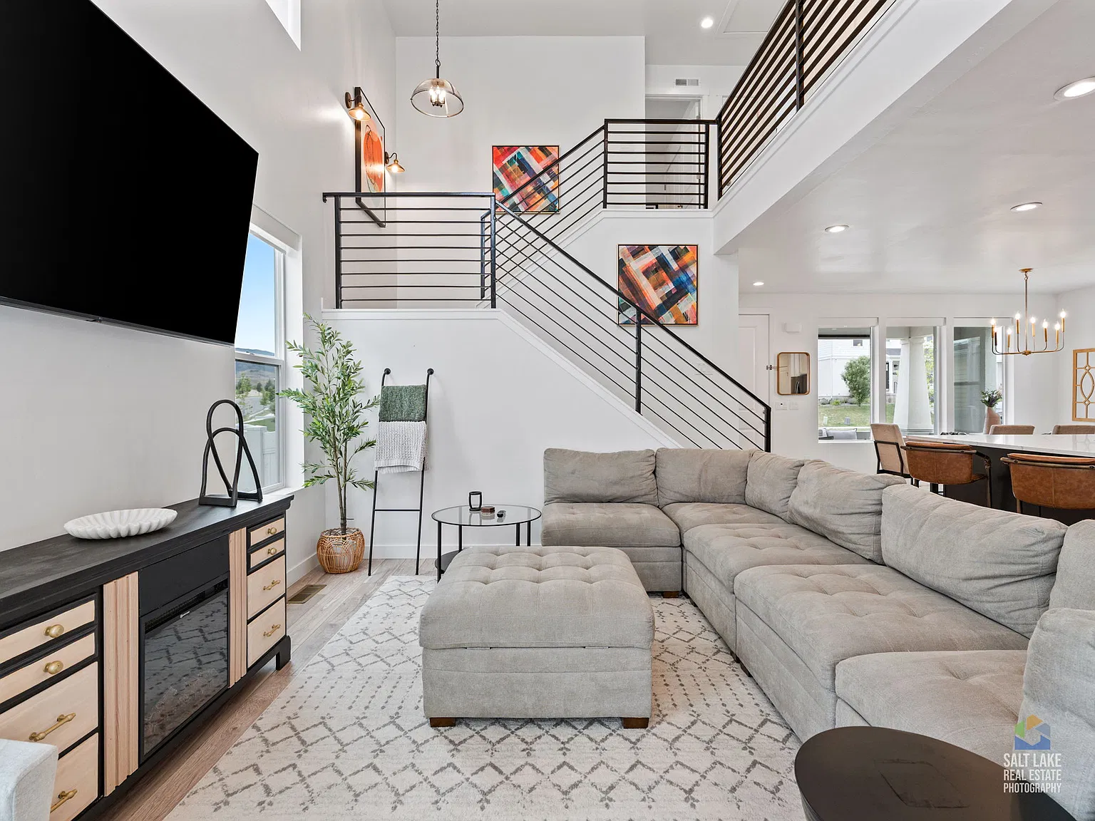 S New Sycamore Dr, West Jordan — Photo 2