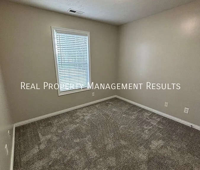 4890 Imperial Dr — Photo 6