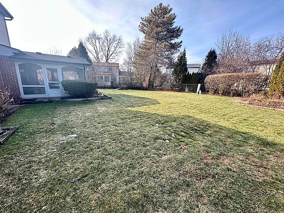 3rd image of 44652 Nantucket Dr