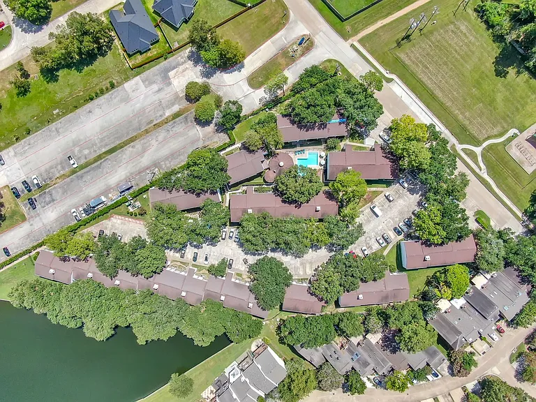 12100 Melville Dr #403D — Photo 38