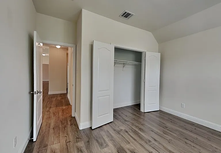 17534 Sequoia Dr — Photo 12
