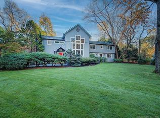 125 Pease Rd, Woodbridge, CT 06525