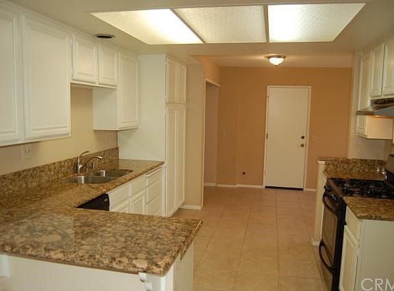 2nd image of 2326 Redwood Dr #82