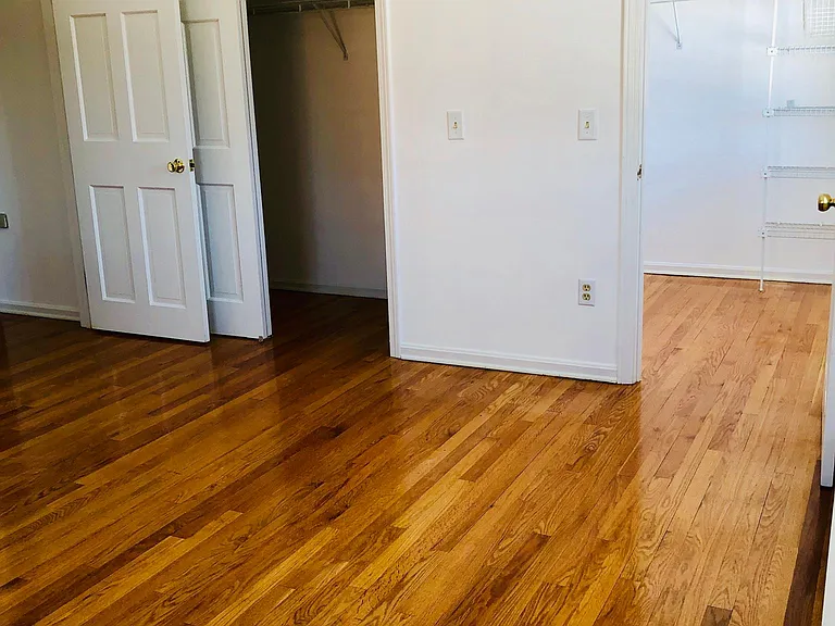 226 S Prospect St — Photo 11