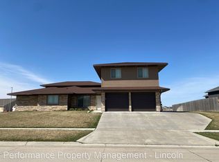 7710 Yankee Woods Dr UNIT A, Lincoln, NE 68516