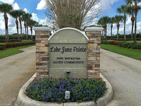 4th image of 554 Sunset Pointe Dr