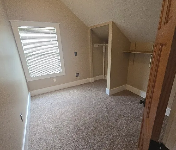 509 Linden St — Photo 35