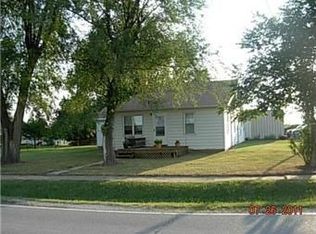 305 N 2nd St, Bates City, MO 64011