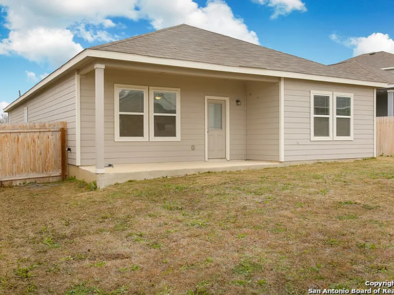12530 Larissa — Photo 21