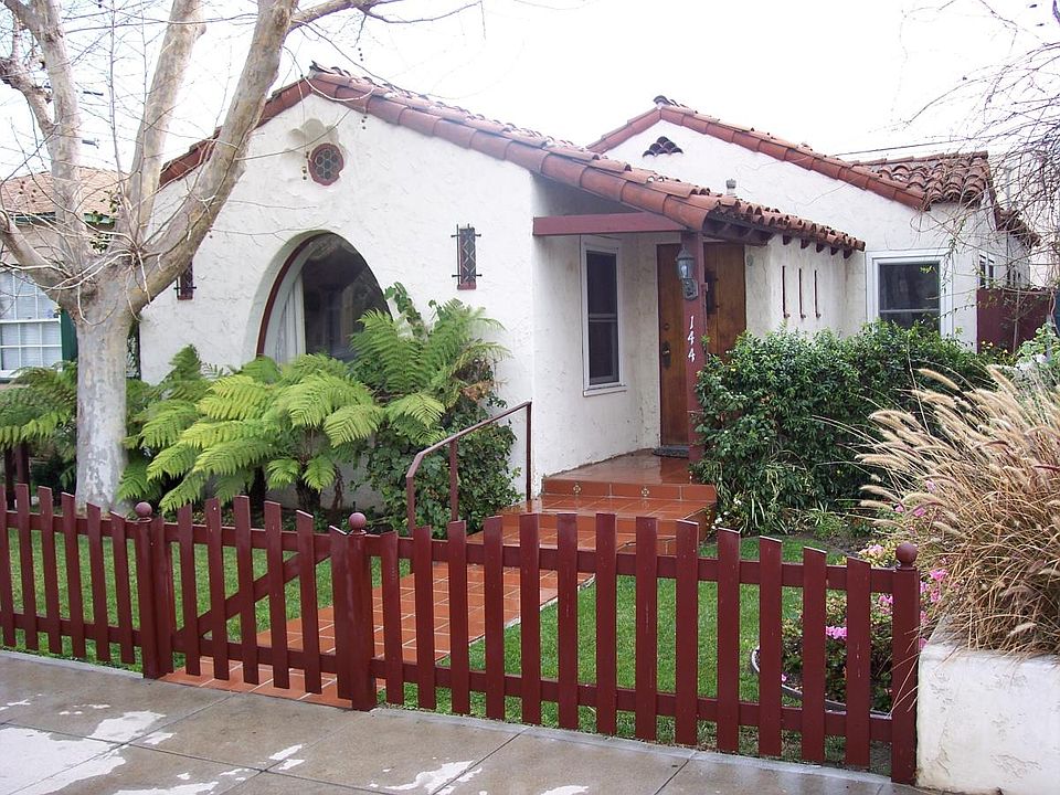 1st image of 144 Nieto Ave