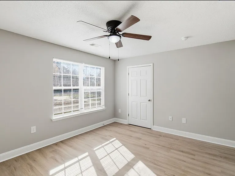 Cottonwood Estates — Photo 13