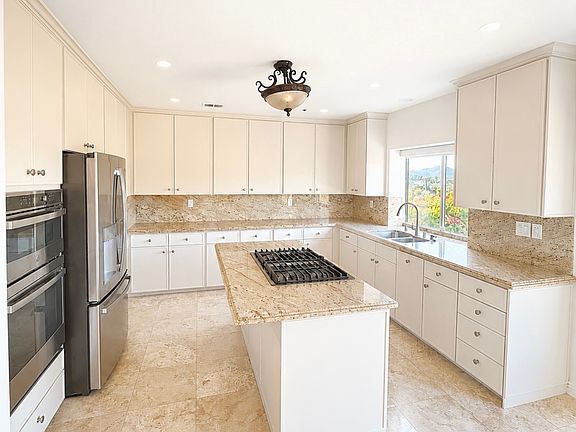 5th image of 3061 Golf Crest Ridge Rd