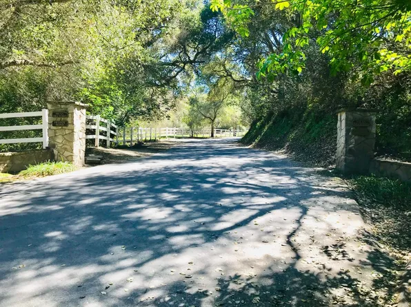 27765 Mesa Del Toro Rd, Salinas, CA 93908