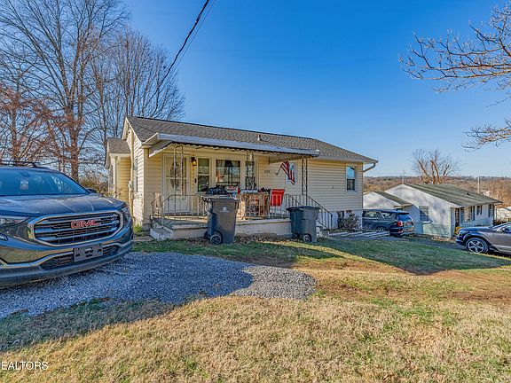 2nd image of 2315 Chillicothe St