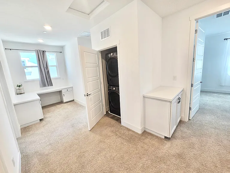 2137 Hunt St — Photo 14