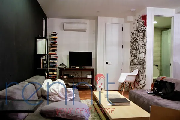 Rented by Rennit Inc. | media 21