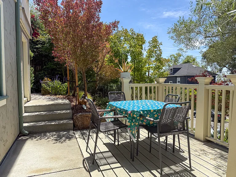 1187 Arch St — Photo 26