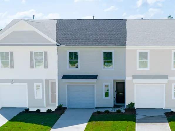 1230 Wylie St #D, Camden, SC 29020