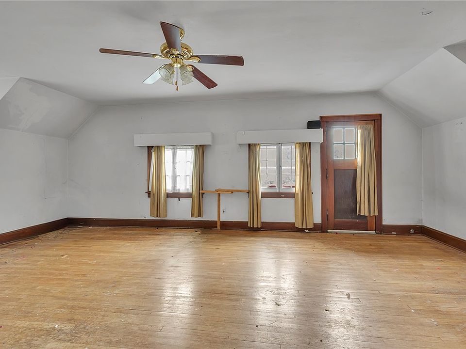 19th image of 613 Briarcliff Dr