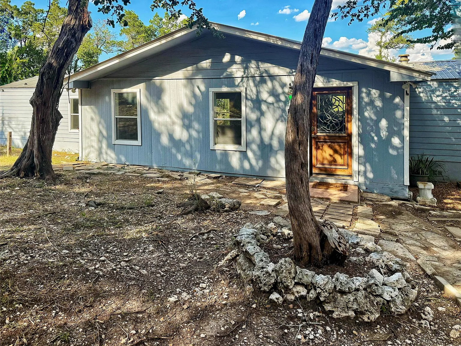 2 bed, 1.0 bath, 1008 sqft, $1,400 — Photo 3