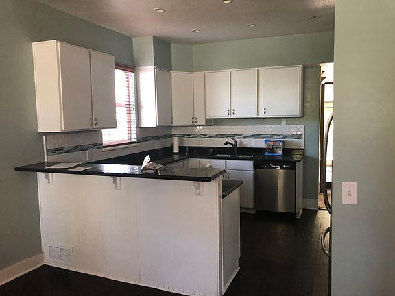 4th image of 470 E Garfield Ave
