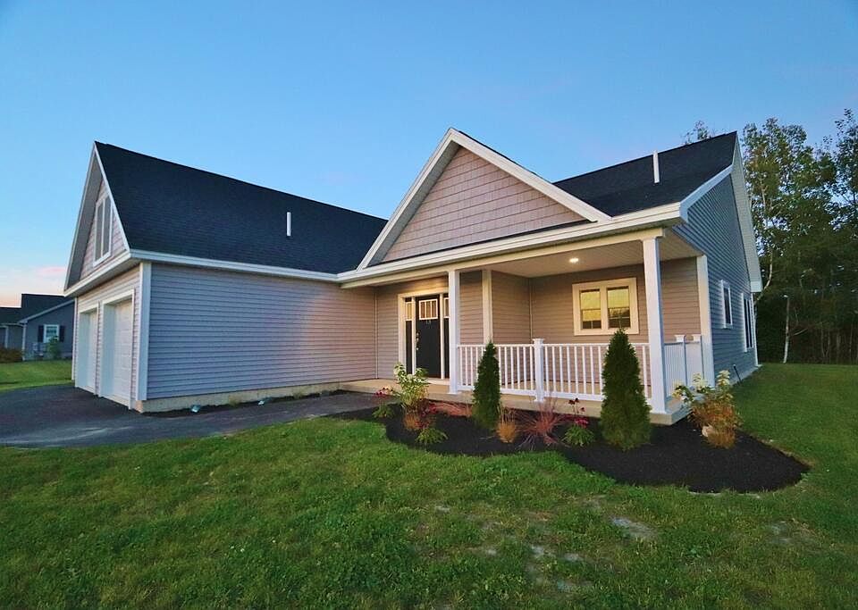 2nd image of 13 Rolling Meadow Drive