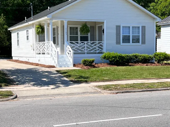 1135 W Thomas St, Rocky Mount, NC 27804