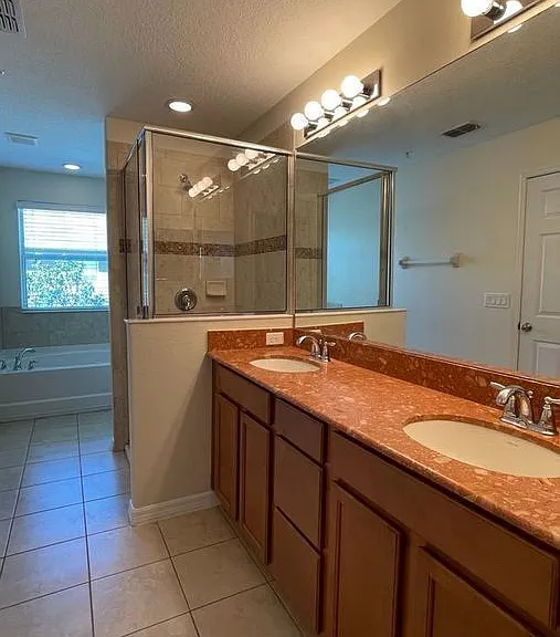 9484 Strongbark Ln — Photo 22
