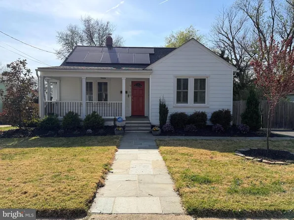 9106 Battle St, Manassas, VA 20110