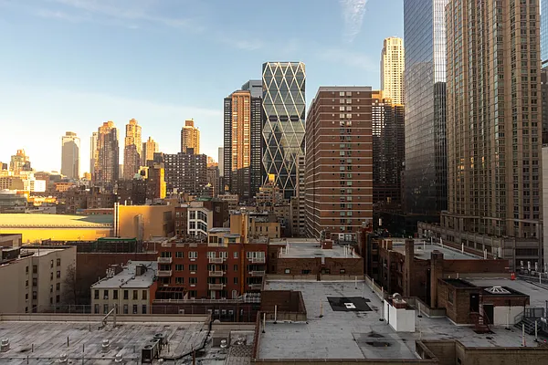 Rented by Brown Harris Stevens | media 20