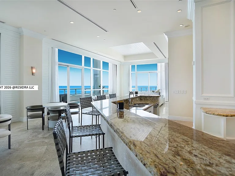 4401 Collins Ave #2806 — Photo 28