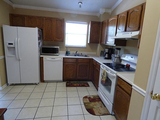 5th image of 1409 Windgrove Ln