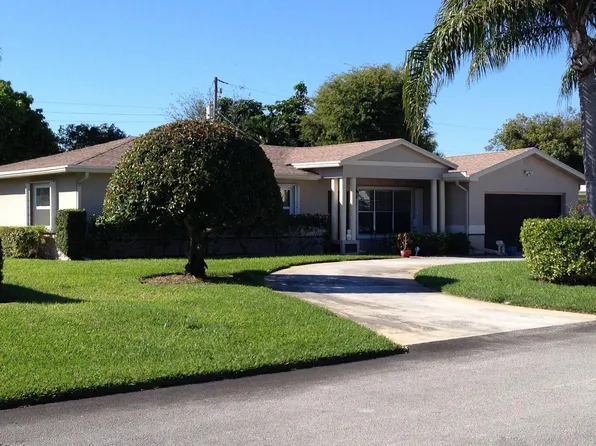 1410 Beta Court N, Lake Clarke Shores, FL 33406