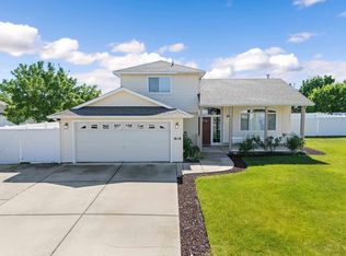 1616 N Rio Grande Ln, Greenacres, WA 99016