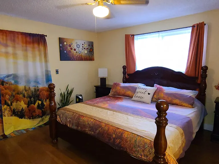 140 Stutz Bearcat Dr — Photo 10