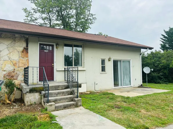590 Peppers Ferry Rd NW, Christiansburg, VA 24073