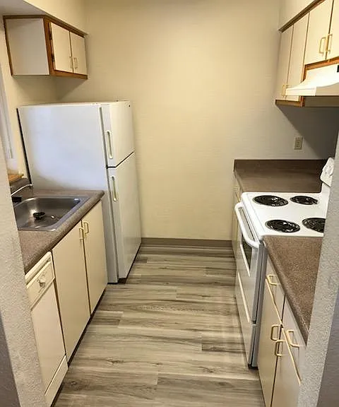 Rockwood Park Apartments — Photo 11
