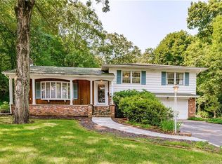 427 Bunker Hill Ave, Waterbury, CT 06708