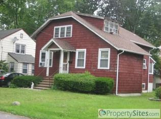 28 Stewart Pl, Fanwood, NJ 07023