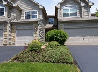 8005 Sierra Woods Ln, Carpentersville, IL
