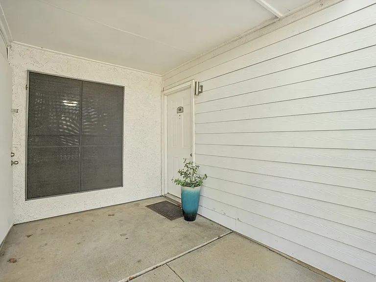 Don't Miss Out Biltmore Homes Leasing Fast — Photo 14