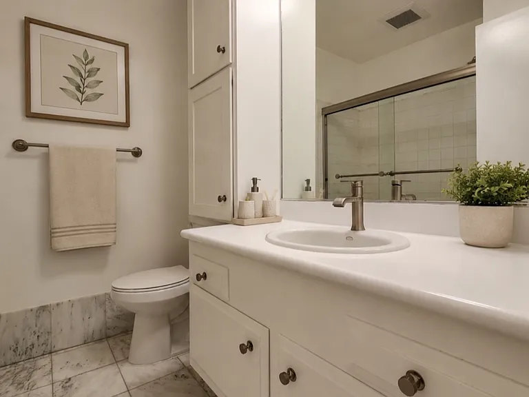 1243 Wellesley Ave #5 — Photo 10