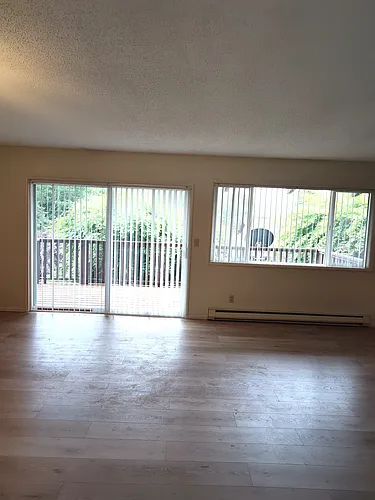 400 Beacon Hill Dr Photo 1
