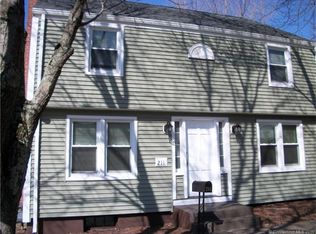 211 Oak St, Manchester, CT 06040