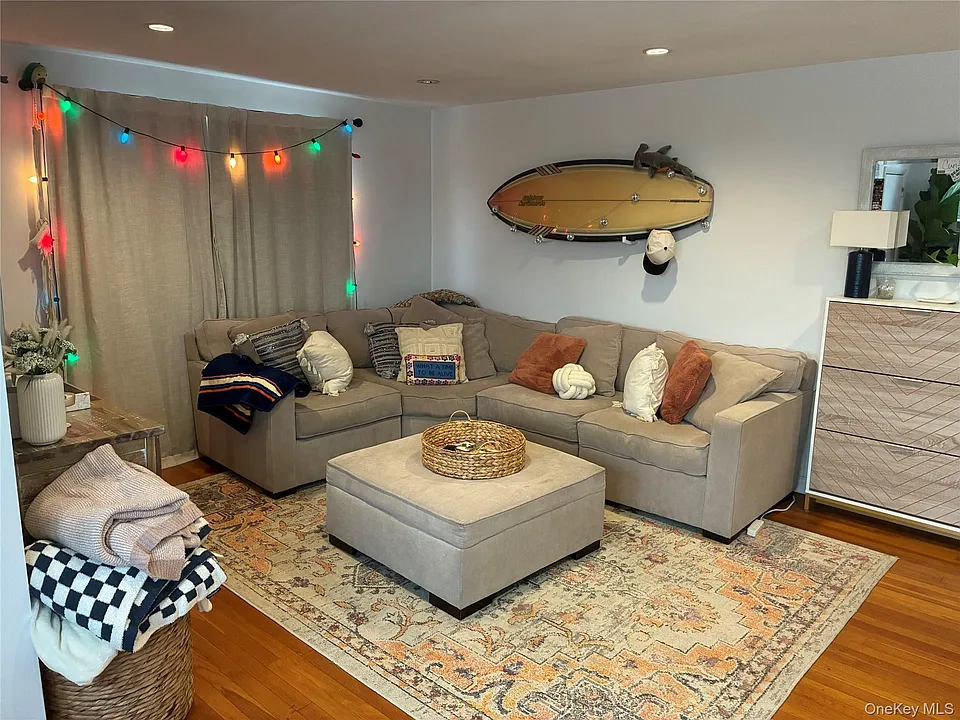 375 W Fulton St