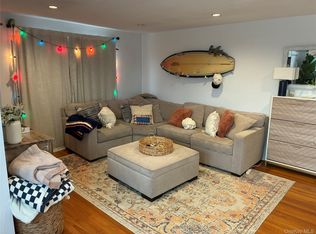 375 W Fulton St, Long Beach, NY 11561