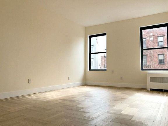 3rd image of 901 Washington Ave #P4