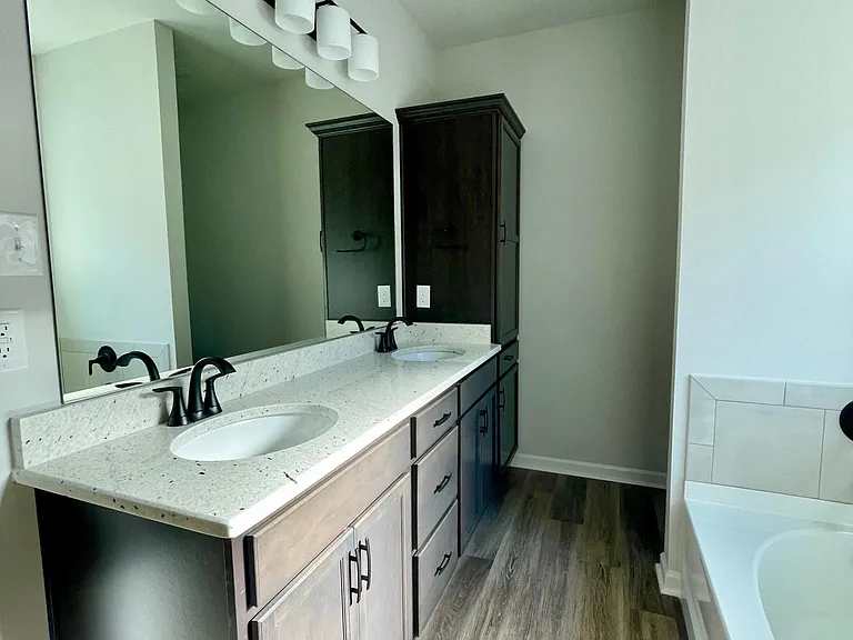 39058 Forestwood Ave — Photo 24